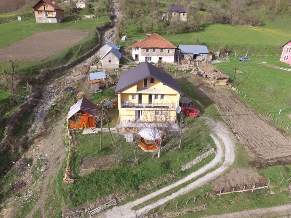 Гостевой дом Dedushi Guest house Vusanje-32