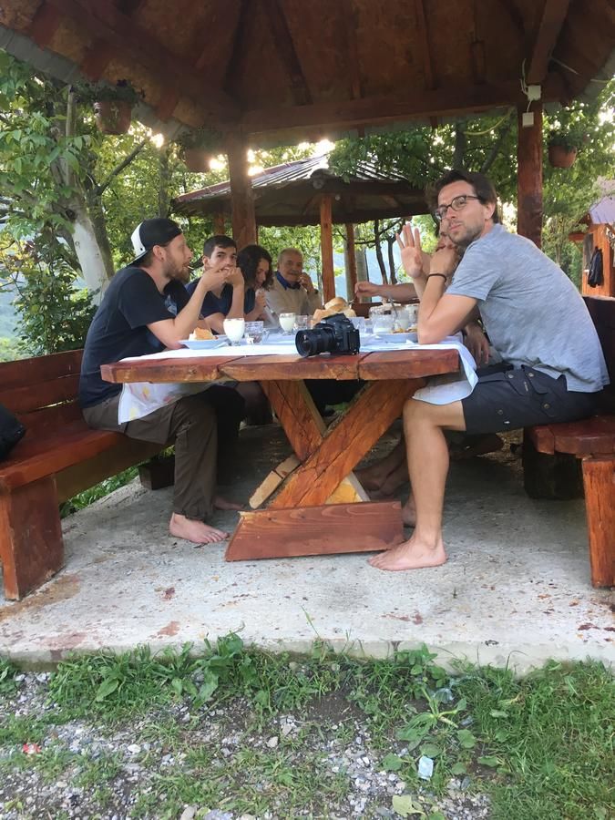 Гостевой дом Dedushi Guest house Vusanje-35