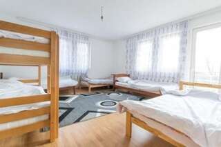 Гостевой дом Dedushi Guest house Vusanje Семейный номер-8