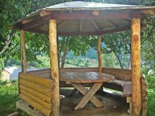 Гостевой дом Dedushi Guest house Vusanje Семейный номер-9